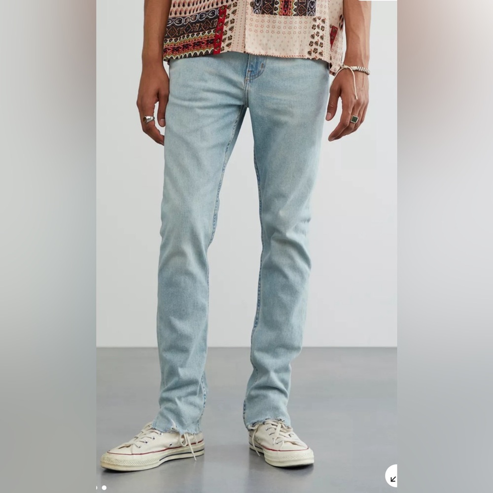 Men’s NWT Urban Outfitters BDG Skinny Fit Stretch Jean Size 29 / 30